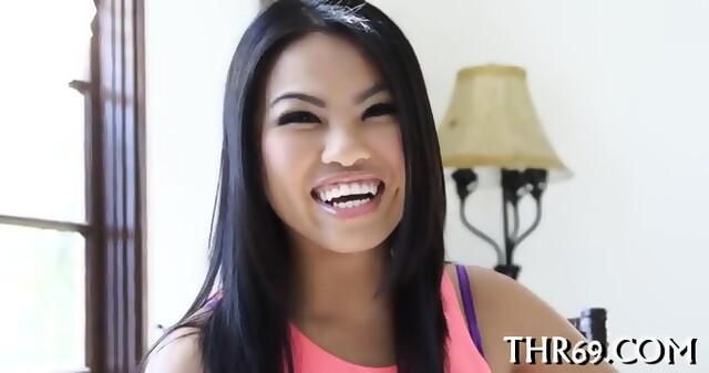 Horny Darling Seeks A Giant Choad