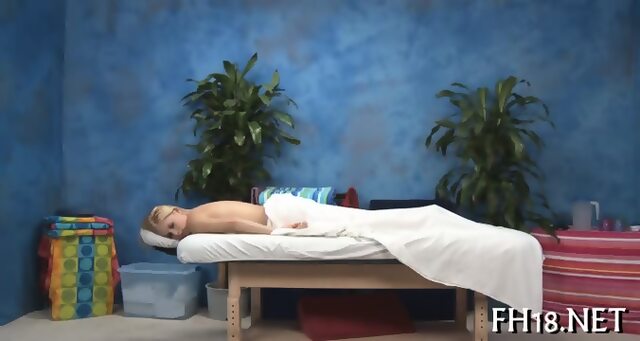 Invigorating Babes Hot Body