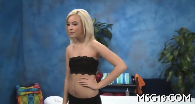 Deep Pussy Massage For Hottie