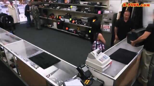 Cuban Chick With Big Boobs Exchange Her Pussy For Cash