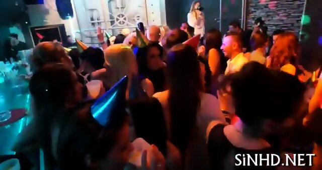 Soaking Wet Group Fellatio