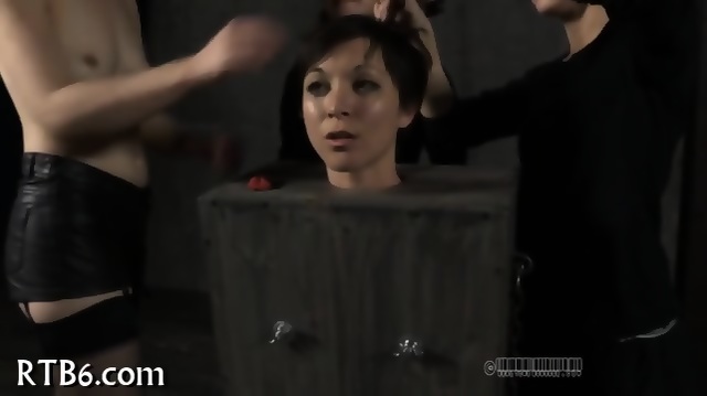 Tormenting Babe S Twat With Toy