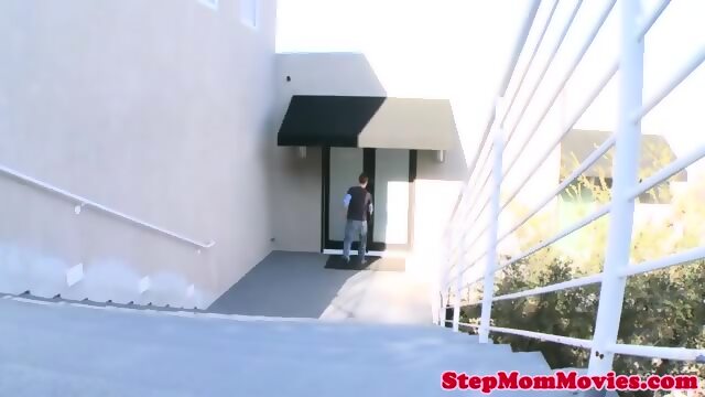 Cumswapping Stepmom Milf In Taboo Threeway