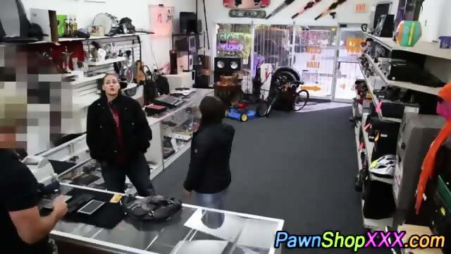 Amateur Slut Sucks Cock