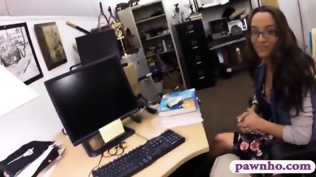 College Student Pounded At The Pawnshop For 450 Dollars