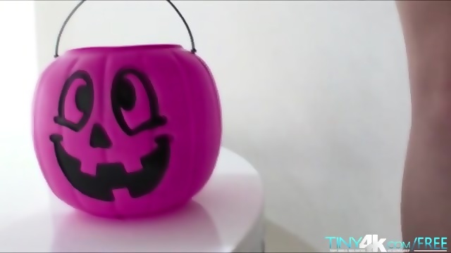 Sweet Tiny Maddy Gets Her Pussy Lick And Bang In Atreat Or Trick Event