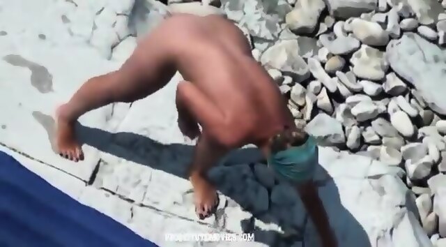 Mature Woman Fucking On The Beach