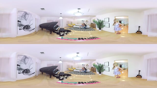 Girls And Stepmoms Just Want to Have Fun 360Â°