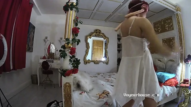 Lantaland - Doing some stretching on the bed