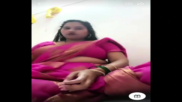 Singh-697 Neha Singh Tango Model Aunty In Saare Changing And Yellow Nighty Showing 15/03/24