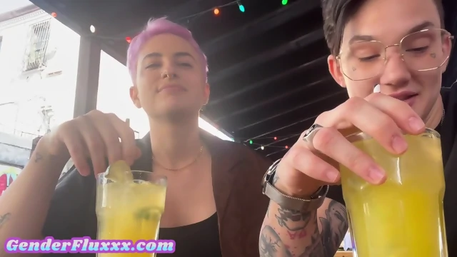 Tattooed amateur queer fingers and licks GFs pussy at home