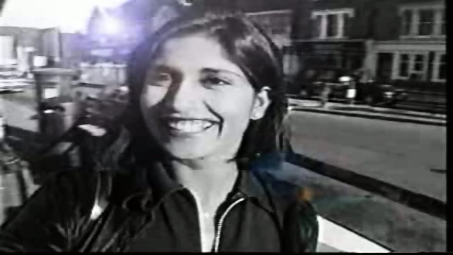 Indian Girl has Sex with Foreigner