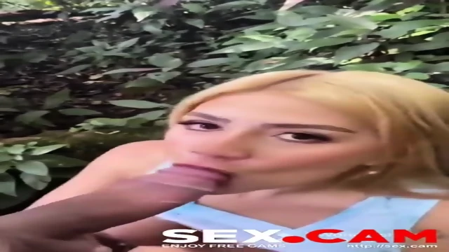 Fucking My Busty Girlfriend In The Woods