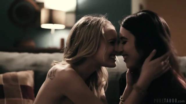 Strings Attached With Scarlett Sage, Serena Blair And Angela White free full length