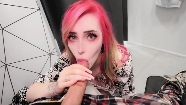 Slut gets fucked in a store fitting room