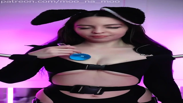 Moona ASMR Boobs Oil Full Videos At:--> freemega.co