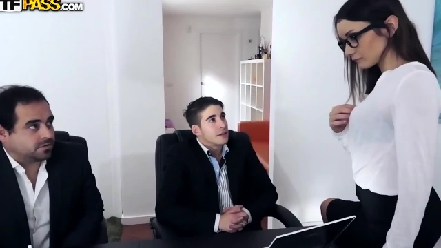 Valentina Bianco, Pablo and Xavi - Wild DP Sex in the Office free full length