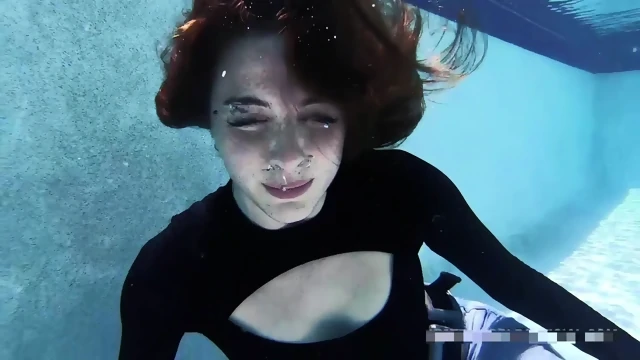 Hot Girl Lana Lohan Underwater Breath Hold and Drowning 1