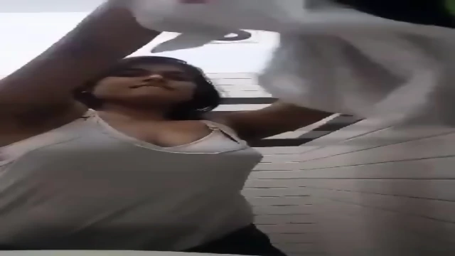 Desi school girl showing big pussy boobs masterbation