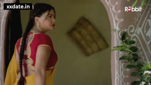 Desi bhabhi ko khet me leta kar choda full night