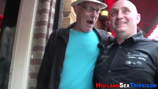 Amateur hooker cum dumped