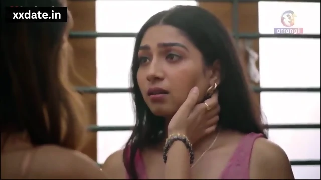 Bhabhi ko raat me sex in hotel.