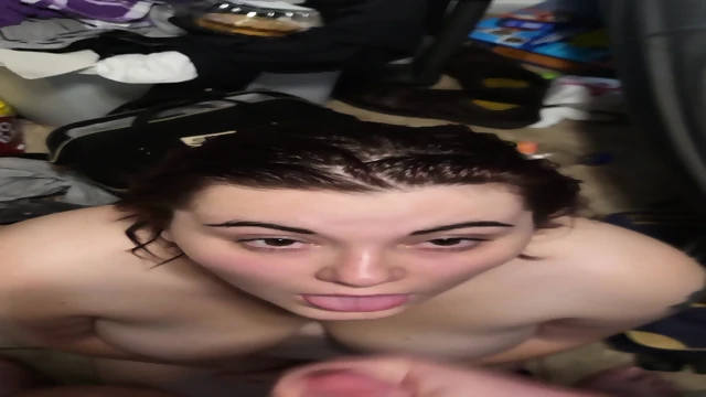 UK Slut blowjob facial