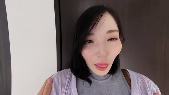 Momo's face p1 - 042JA