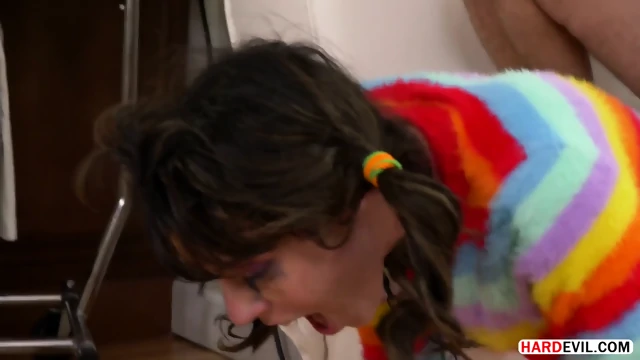 Funky Personality Vera King Leashed To Anal Pleasures
