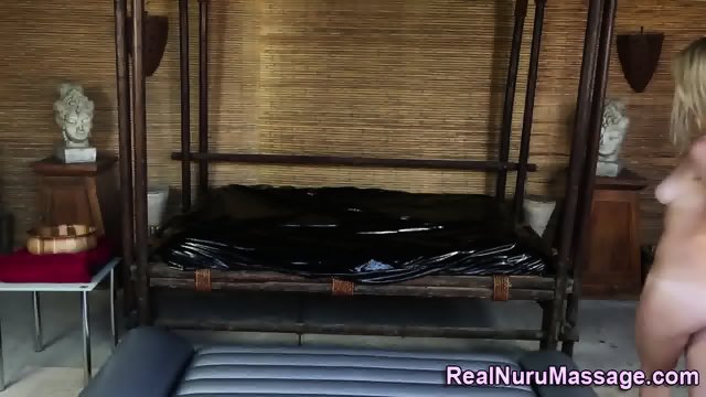 Asian masseuse cumswaps