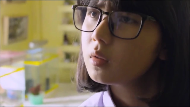 Ploy Sornarin THAI BALLBUSTING ball grub squeeze à¸à¸¥à¸­à¸¢ à¸¨à¸£à¸à¸£à¸´à¸à¸à¸£à¹ Coming of Age