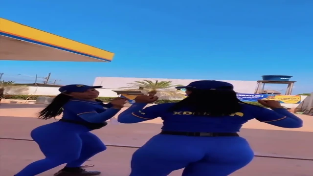 Josiane Nunes e sua amiga gostosa as frentistas mais gostosas do brasil