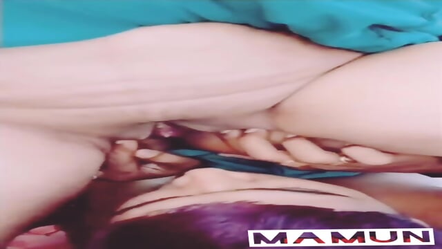 Indian Stepmom face sitting