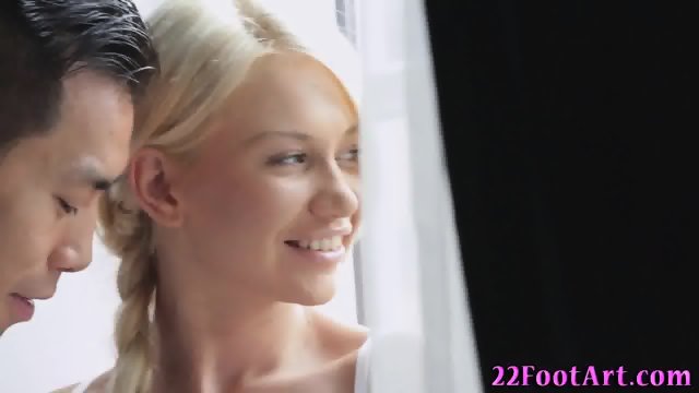 Babe pretty feet cummed