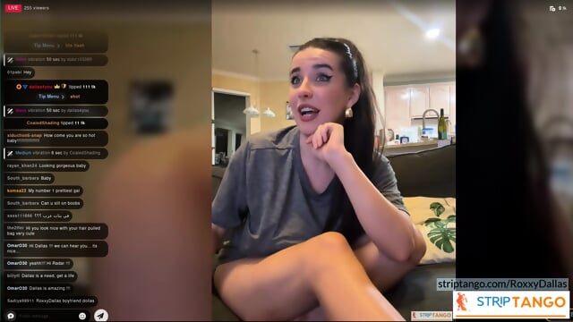 See Roxxy Now? Start a Live Chat – Roxxy is Just a Tap Away!