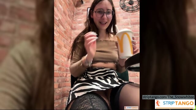 From Your Screen to Real Talk. She is Ready to Connect Now! Free Cam Chat Chat