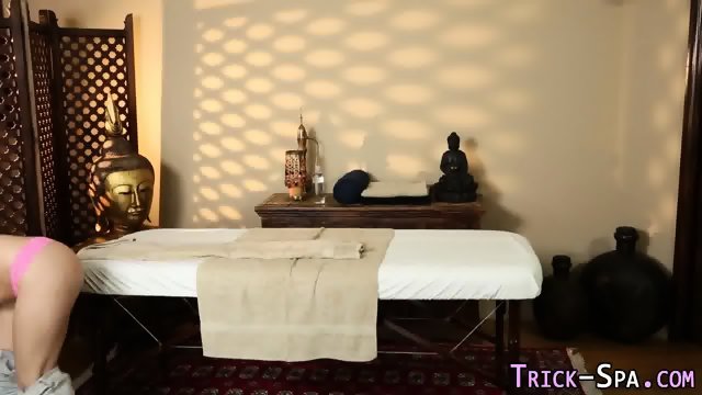 Duped hottie jizz masseur
