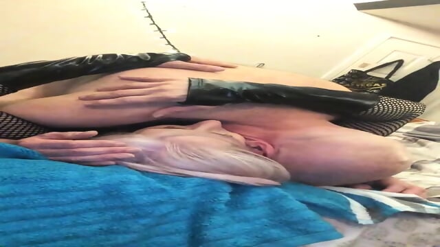 Kandy in Pink gets a facial from Daddy