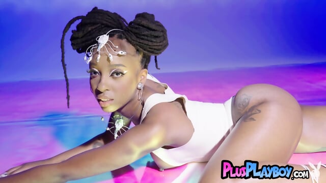 Inked big tits black teen SaBrea Phenix shows hot body after striptease