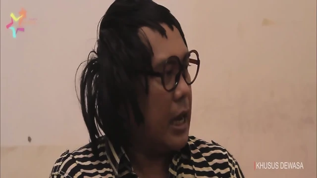 Film Kelas Bintang - Tua Tua Keladi