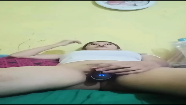 Suami Pergi Kerja Istri Ngirimin Video Ke Pacarnya