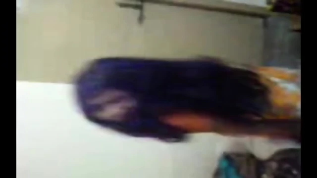 Hot Indian Aunty Expose Herself in Front of Her Bf s Cam - hotcamgirls.in