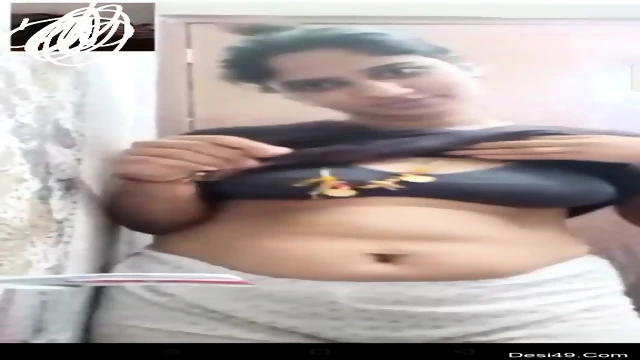 Telugu Aunty Stripping Nude Show