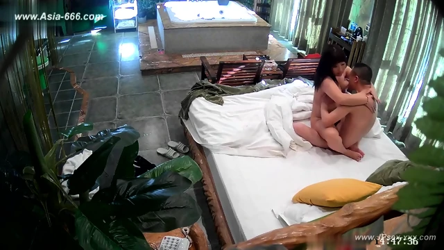 Hackers use the camera to remote monitoring of a lover's home life.547