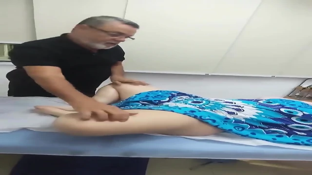 MARLBOROQUEENSEX - CEWEK BOHAY DI URUT