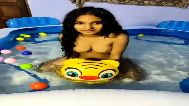 NUDE BATH MALLU GIRL CUTE