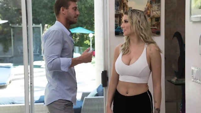 Kenzie Taylor - She Can't Go Home