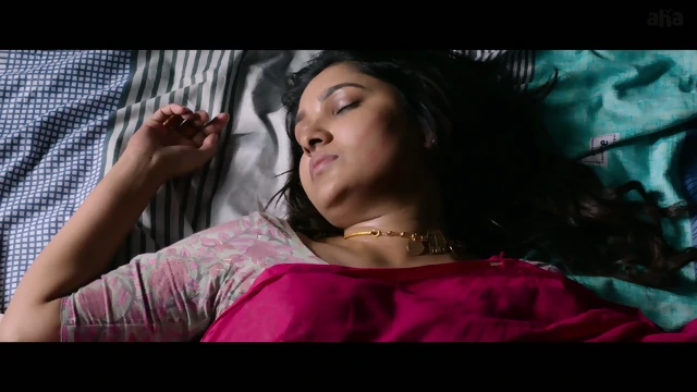 Vani Bhojan Sexy Navel Show  Scene 💋💋💋