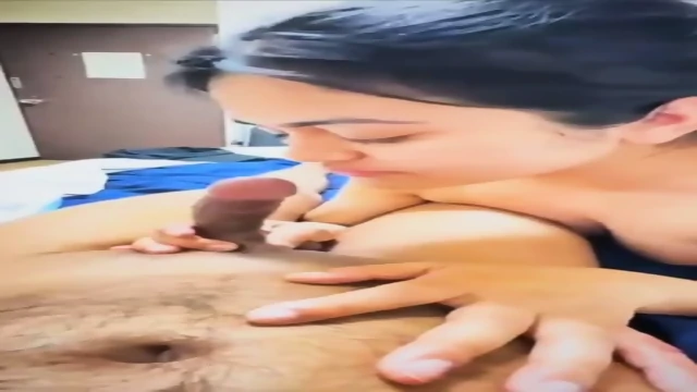 Desi GF Ka OYO Mein Lund Chusai Kaand - Indian Desi Hindi Sex MMS Videos Leaked Viral Adult Porn