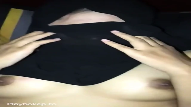 Abg pasrah di ajak ke hotel, cowoknya udah sange banget